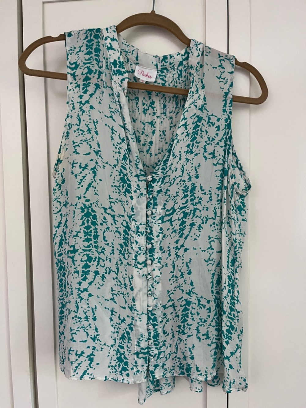 Parker Teal and White Abstract Sleeveless Button-Front Camisole